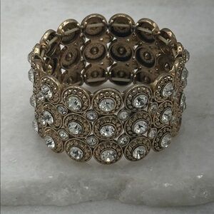 ✔️Gold-Tone Crystal Stretch Bracelet - Elegant Women’s Jewelry